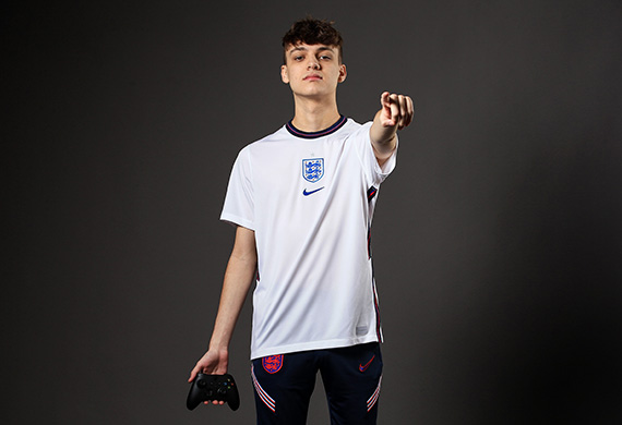 England eLions player